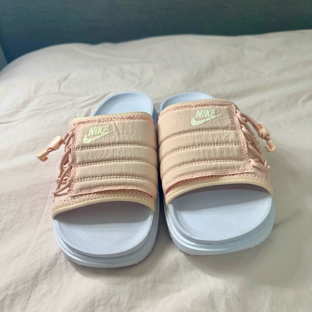 Nike Soft Peach and White Slides